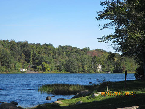 Mount Tom Pond